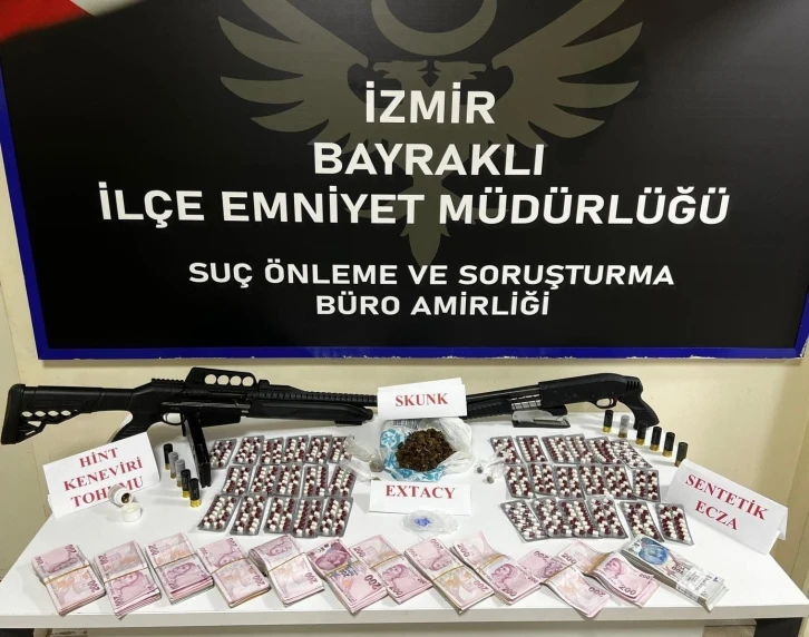 Zehir tacirleri polis takibinden kaçamadı
