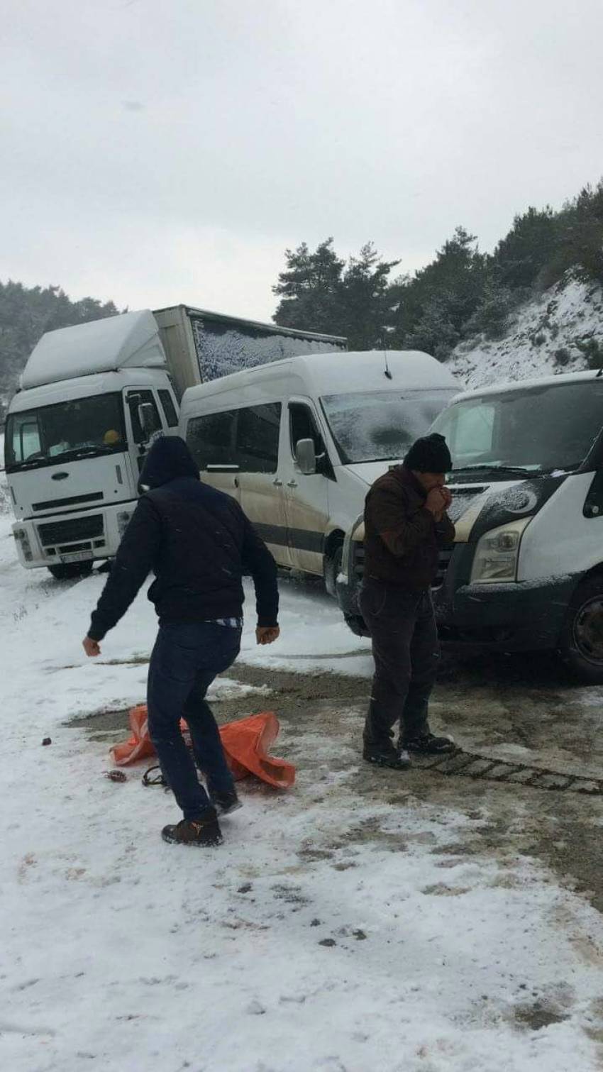 Bursa'da dağ yolunda zincirleme kaza! 