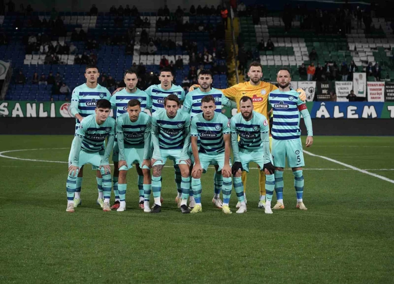 Ziraat Türkiye Kupası: Çaykur Rizespor: 6 - Vanspor FK: 0
