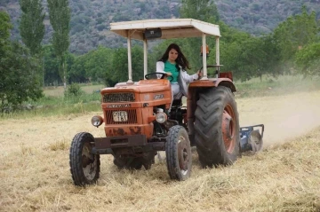 14 yaşındaki Rümeysa’nın becerisi görenleri şaşırtıyor
