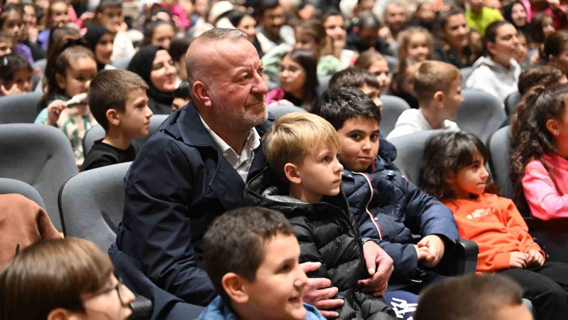 Karacabey Belediyesi’nden çocuklara unutulmaz yarıl yıl tatili