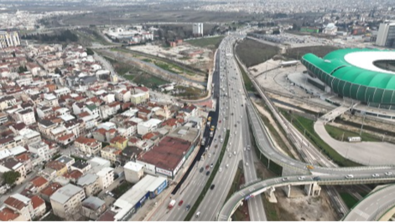 Bursa trafiğinin en sorunlu bölgesinde ilk etap tamamlandı