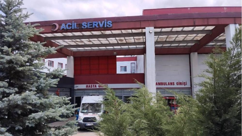 Kız yurdunda zehirlenme: 50 öğrenci hastanede