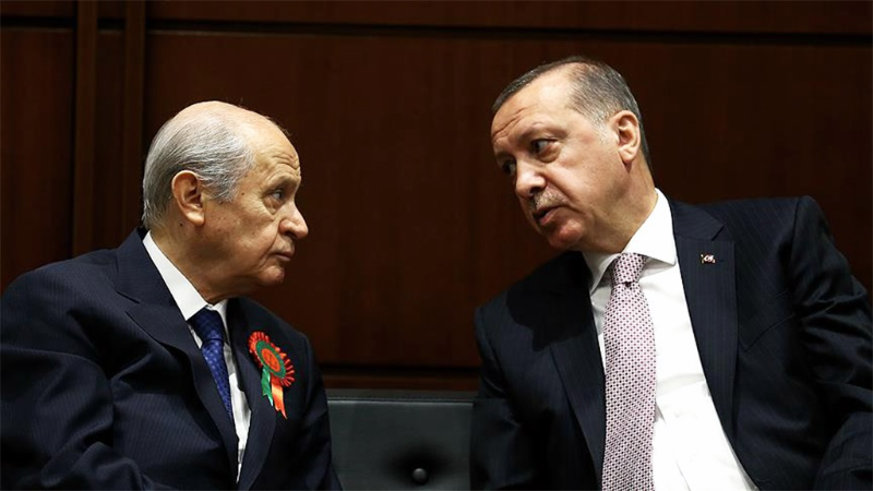 Bahçeli'den Cumhurbaşkanı Erdoğan'a tebrik telefonu