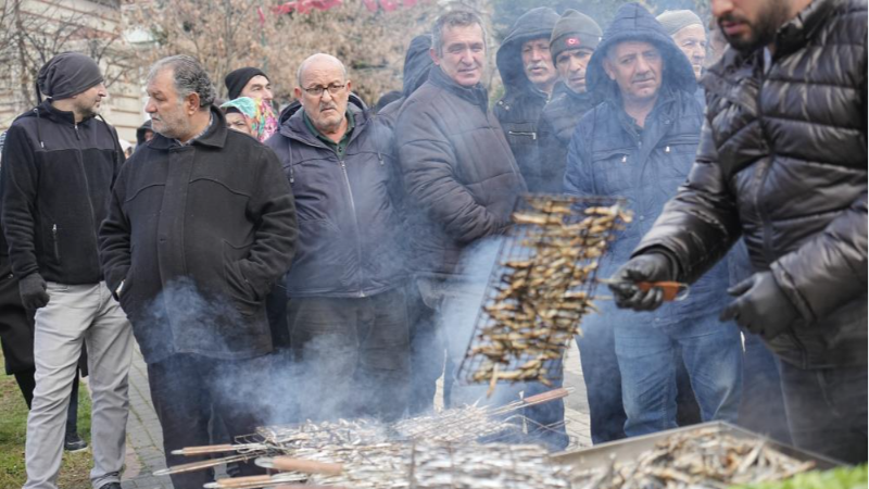 Bursa Hamsi Festivali'ne yoğun ilgi