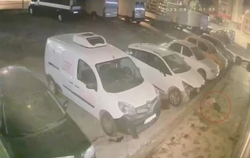 19 yaşındaki gencin 6. kattan düşüş anı kameraya yansıdı
