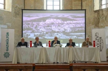 “1923’e Giden Yol 1920’den Geçiyor” konulu panelin kapanışı yapıldı
