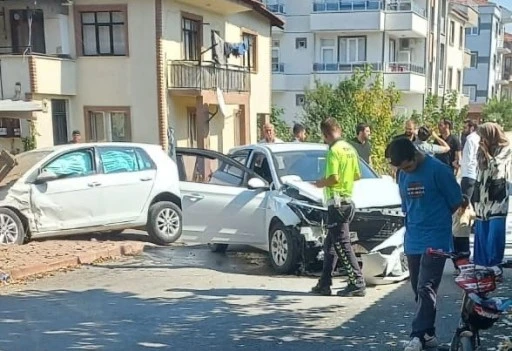 Bursa'da trafik kazası: 4 yaralı