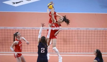 20 Yaş Altı Kadın Voleybol Milli Takımı ablalarının izinde! Finale oynayacaklar