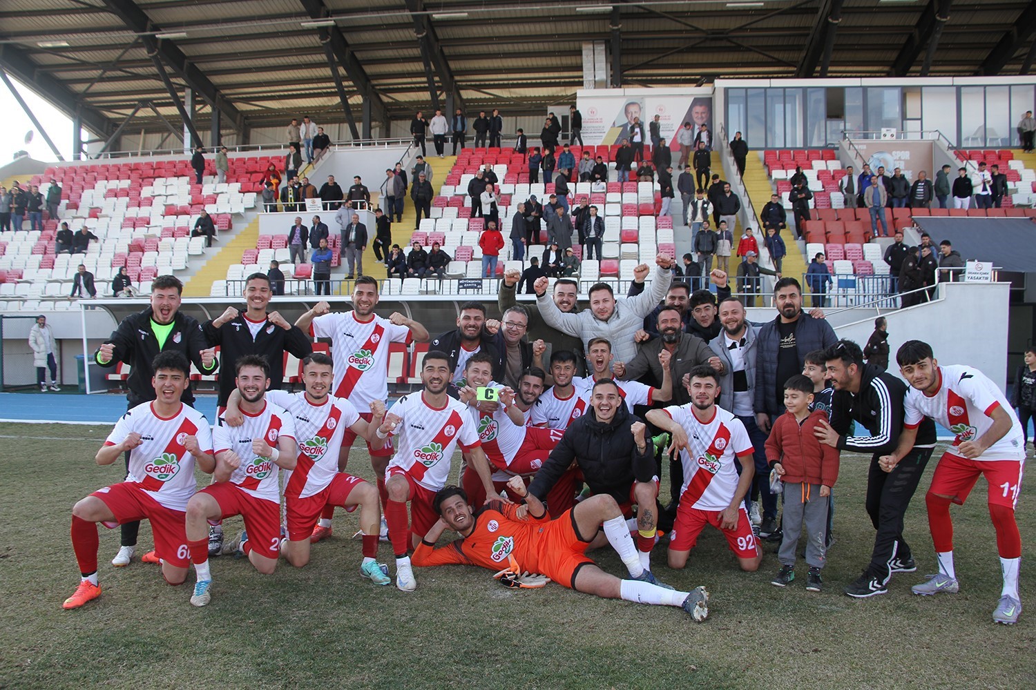 Kulaspor evinde galip
