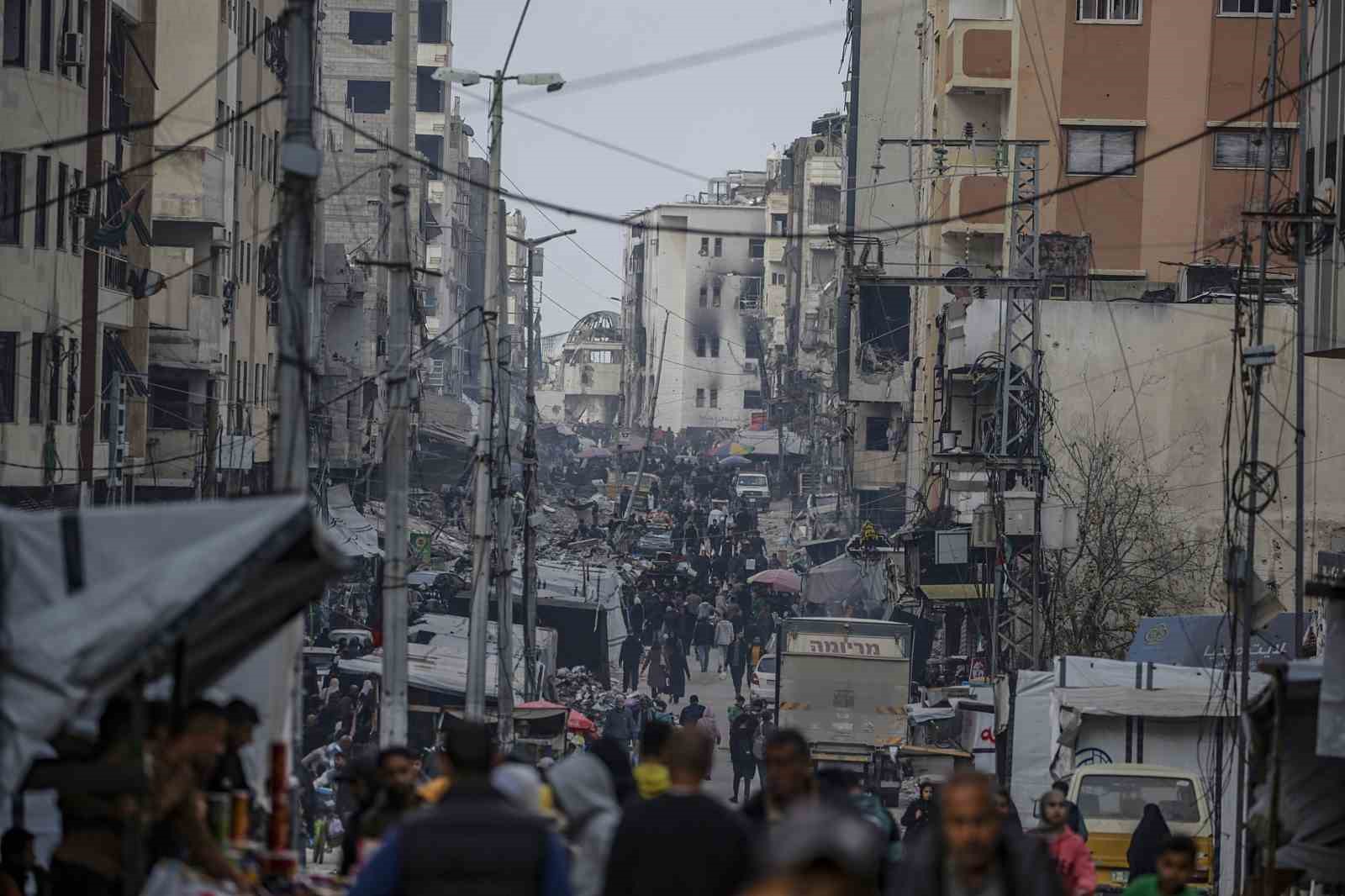 Gazze’de İsrail’in saldırılarında 61 binden fazla Filistinli öldü