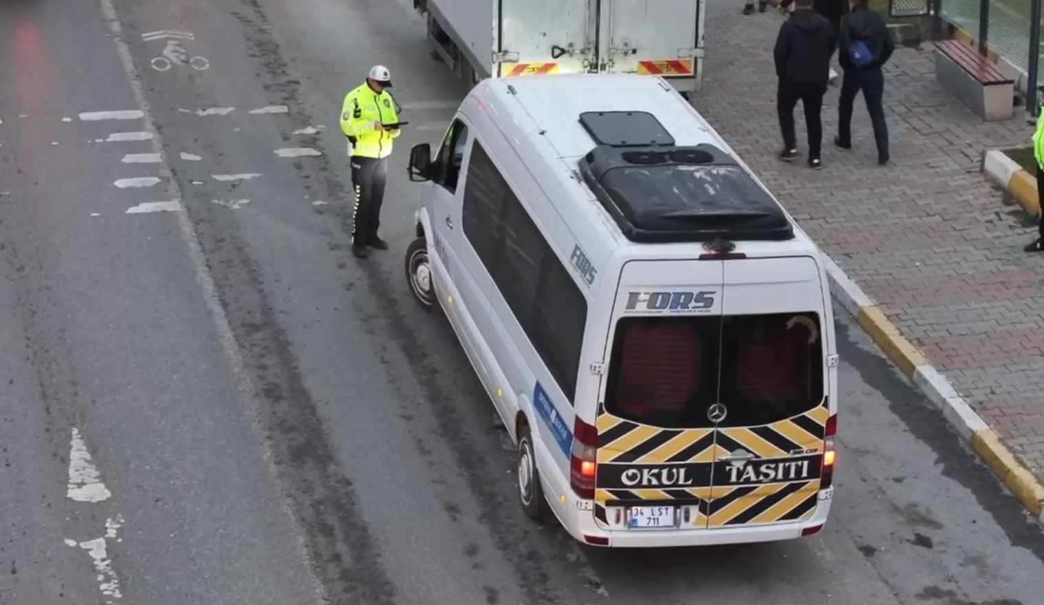 İstanbul’da öğrenci servislerine yönelik polis uygulaması
