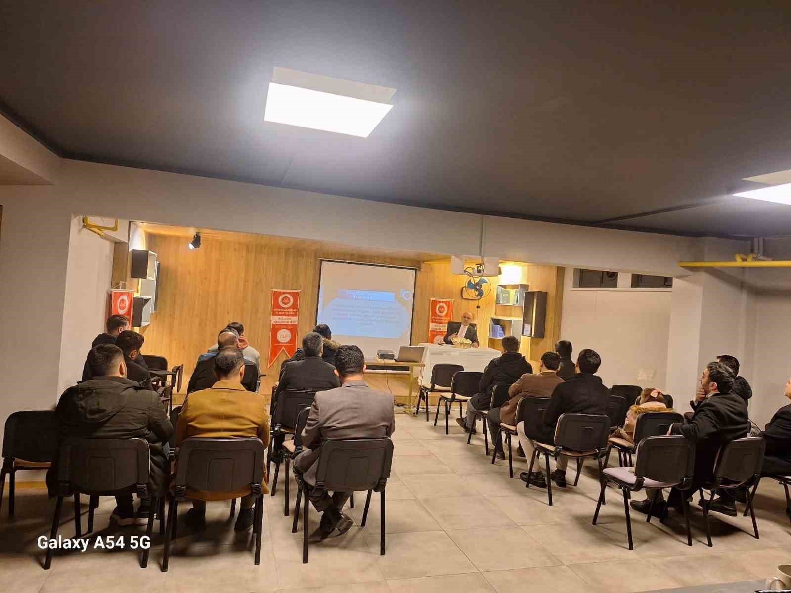 "Baba Okulu" seminerlerinde yeni dönem başladı
