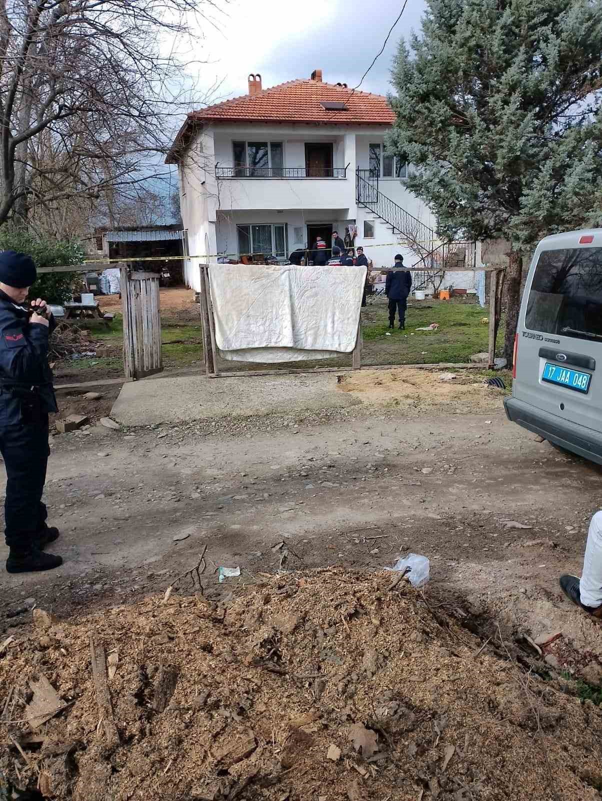 Çanakkale’de dehşet: Ölen kişinin kesik başı çöp kovasında bulundu
