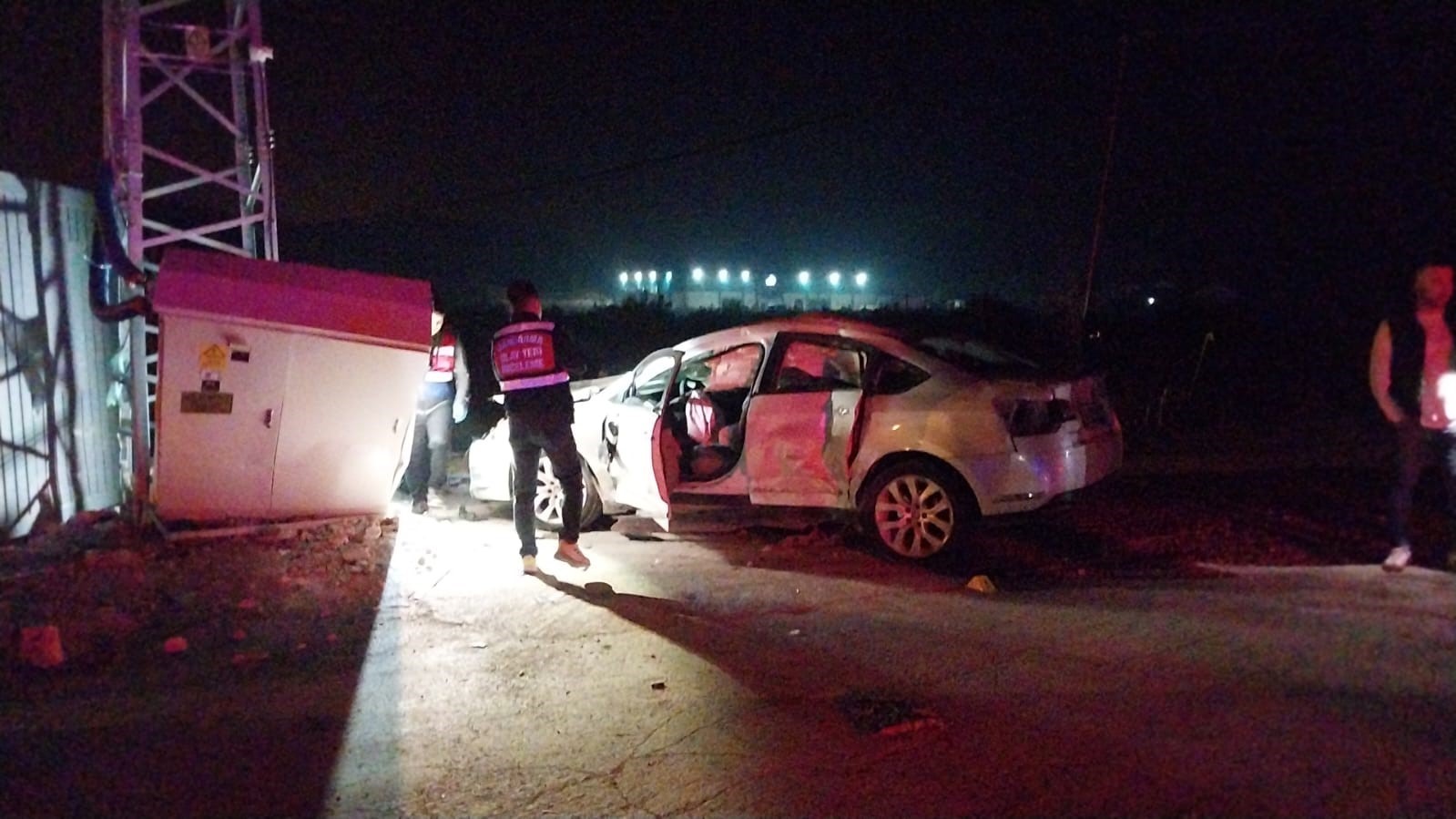 Otomobilin çarpmasıyla 200 metre sürüklenen motosikletin sürücüsü öldü