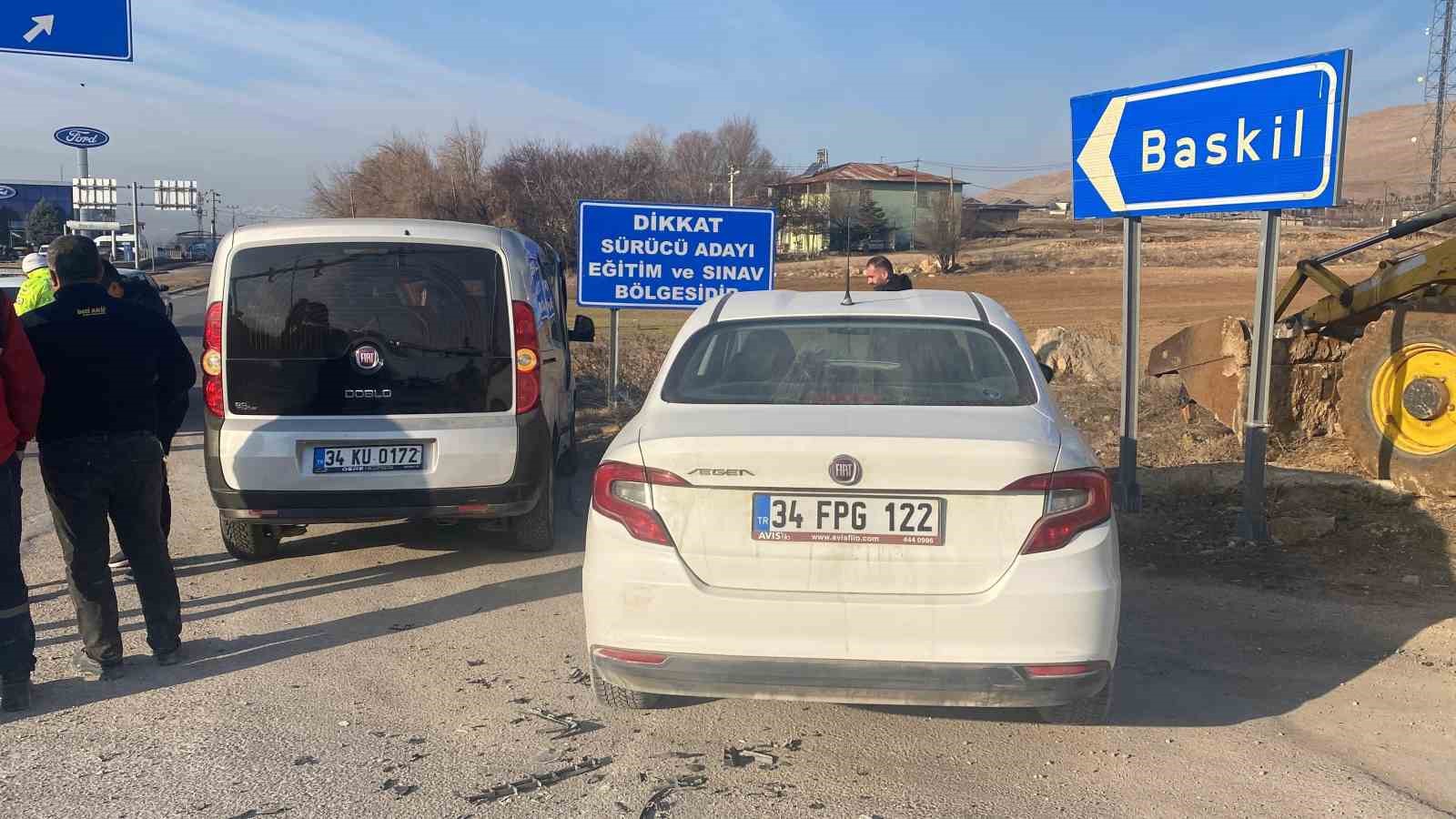 Elazığ’da trafik kazası: 2 yaralı
