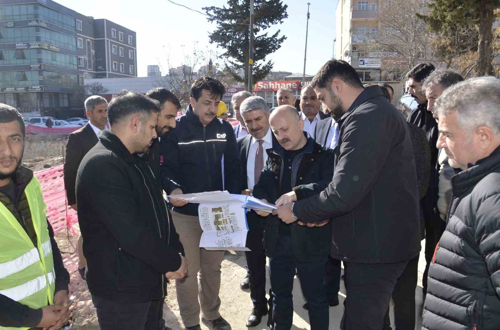 Vali Varol, Besni’de devam eden yatırımları inceledi
