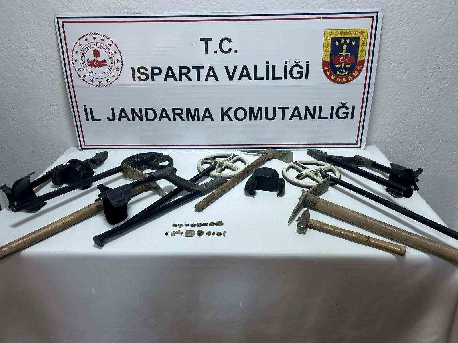 Isparta’da jandarmadan tarihi eser kaçakçılığı operasyonu
