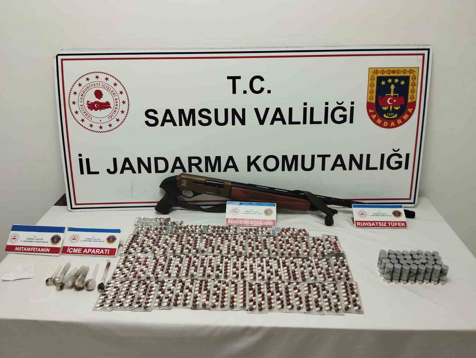 Jandarmadan uyuşturucu operasyonu: 2 gözaltı
