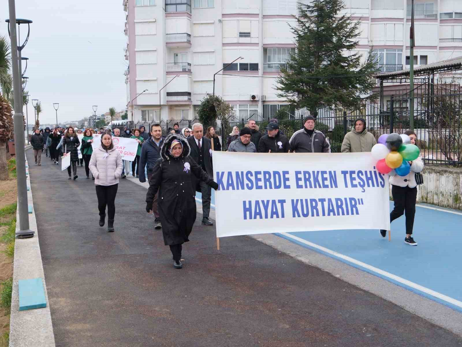 Yalova’da Dünya Kanser Günü farkındalık yürüyüşü
