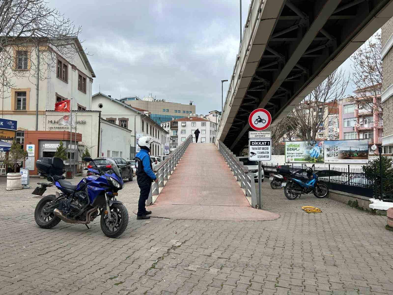 Zabıtadan vatandaşın talebine anında cevap
