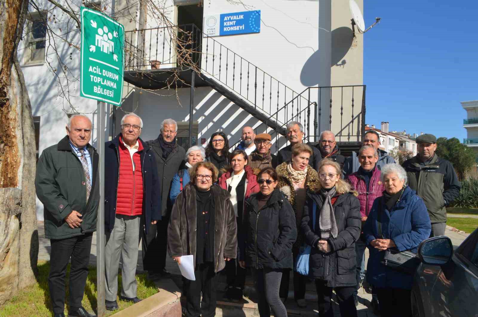 Ayvalık Kent Konseyi," Depremlerden ders almıyoruz"
