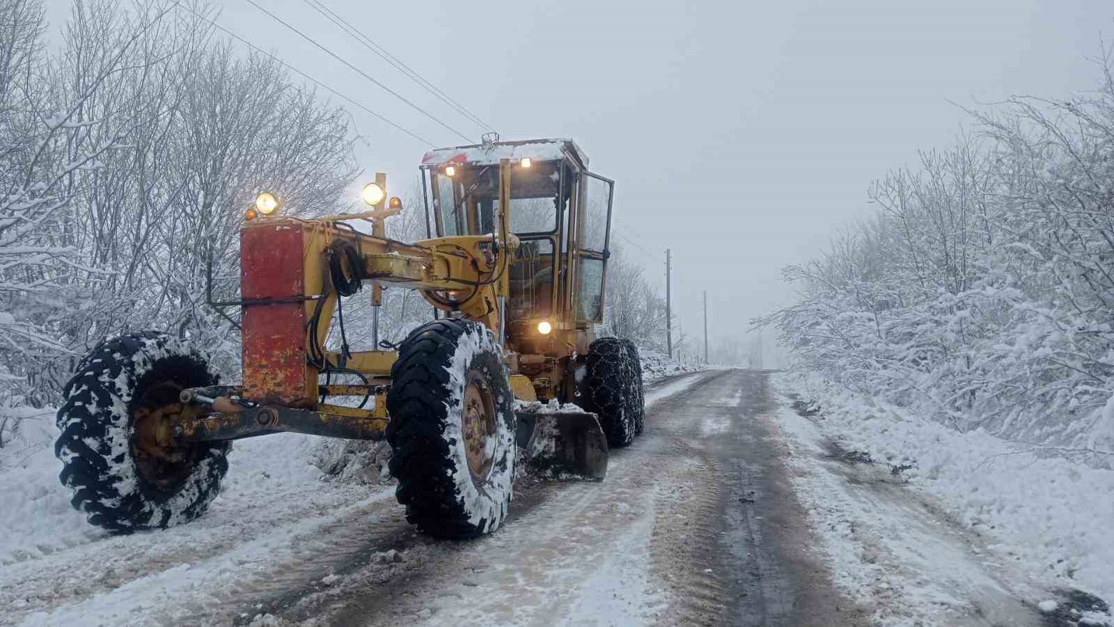 Ordu’nun 19 ilçesinde eğitime kar engeli
