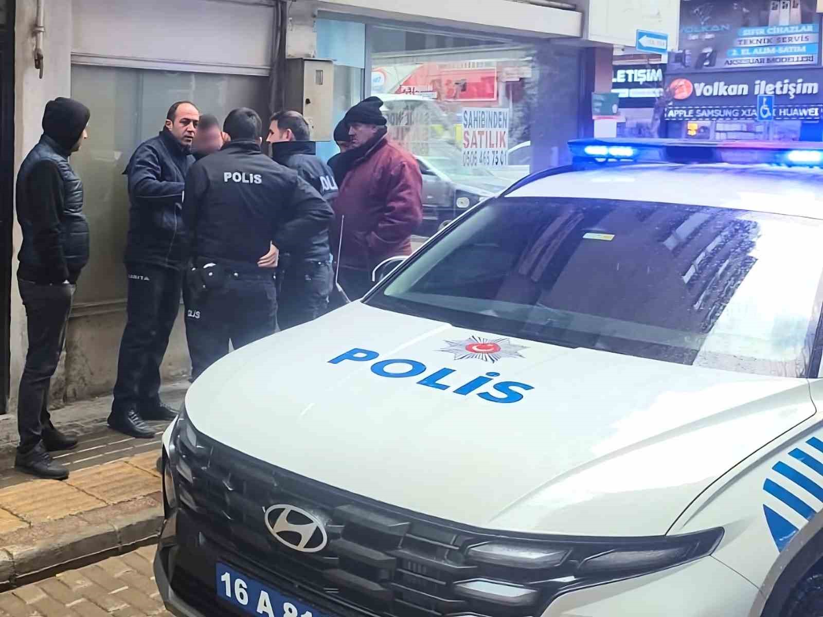 İzmir’den dilenmek için Bursa’ya geldi, zabıtalardan kaçamadı