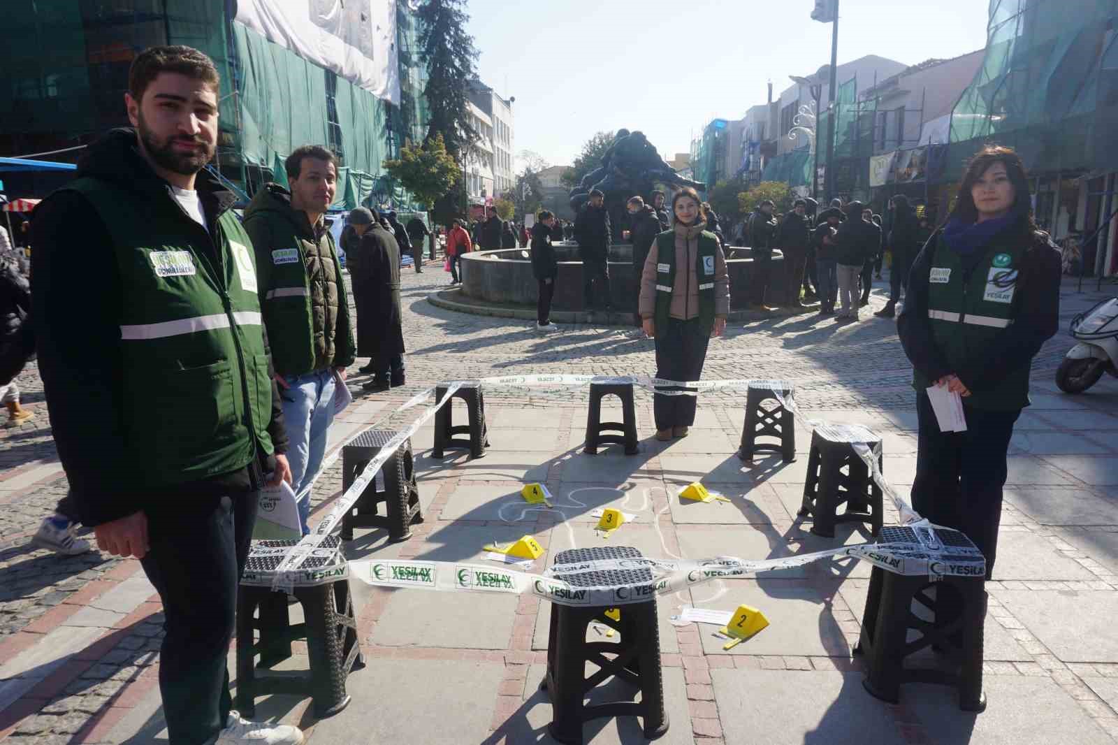 Edirne’de sigaranın ölümcül izleri "olay yeri" konseptiyle anlatıldı
