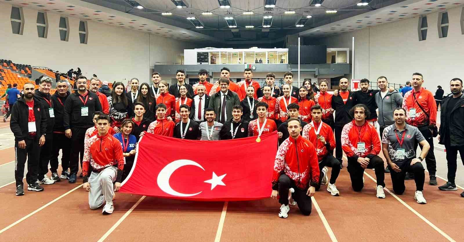 U20 Balkan Atletizm Şampiyonası’nda milli takım 13 madalya kazandı