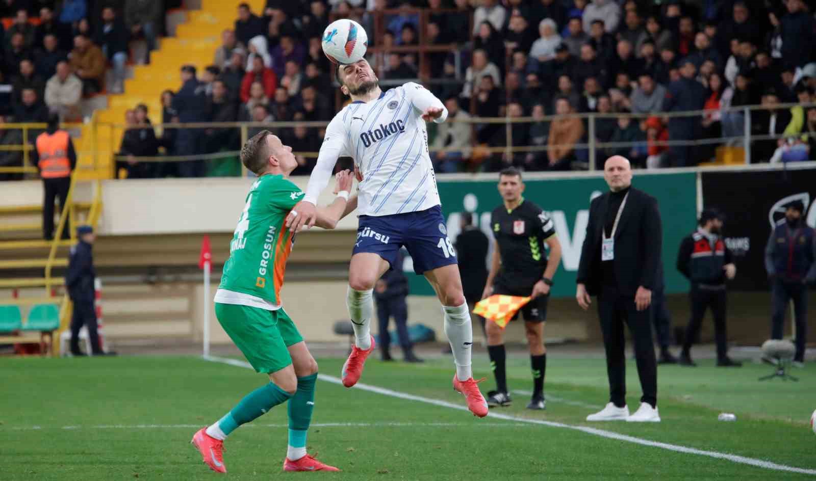 Trendyol Süper Lig: Alanyaspor: 0 - Fenerbahçe: 2 (Maç sonucu)
