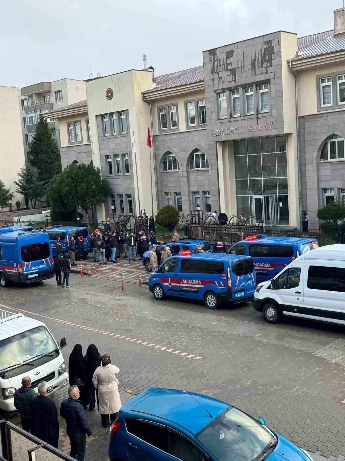 Enerji ve nakil kablosu hırsızlığı çetesine yönelik operasyonda 19 tutuklama
