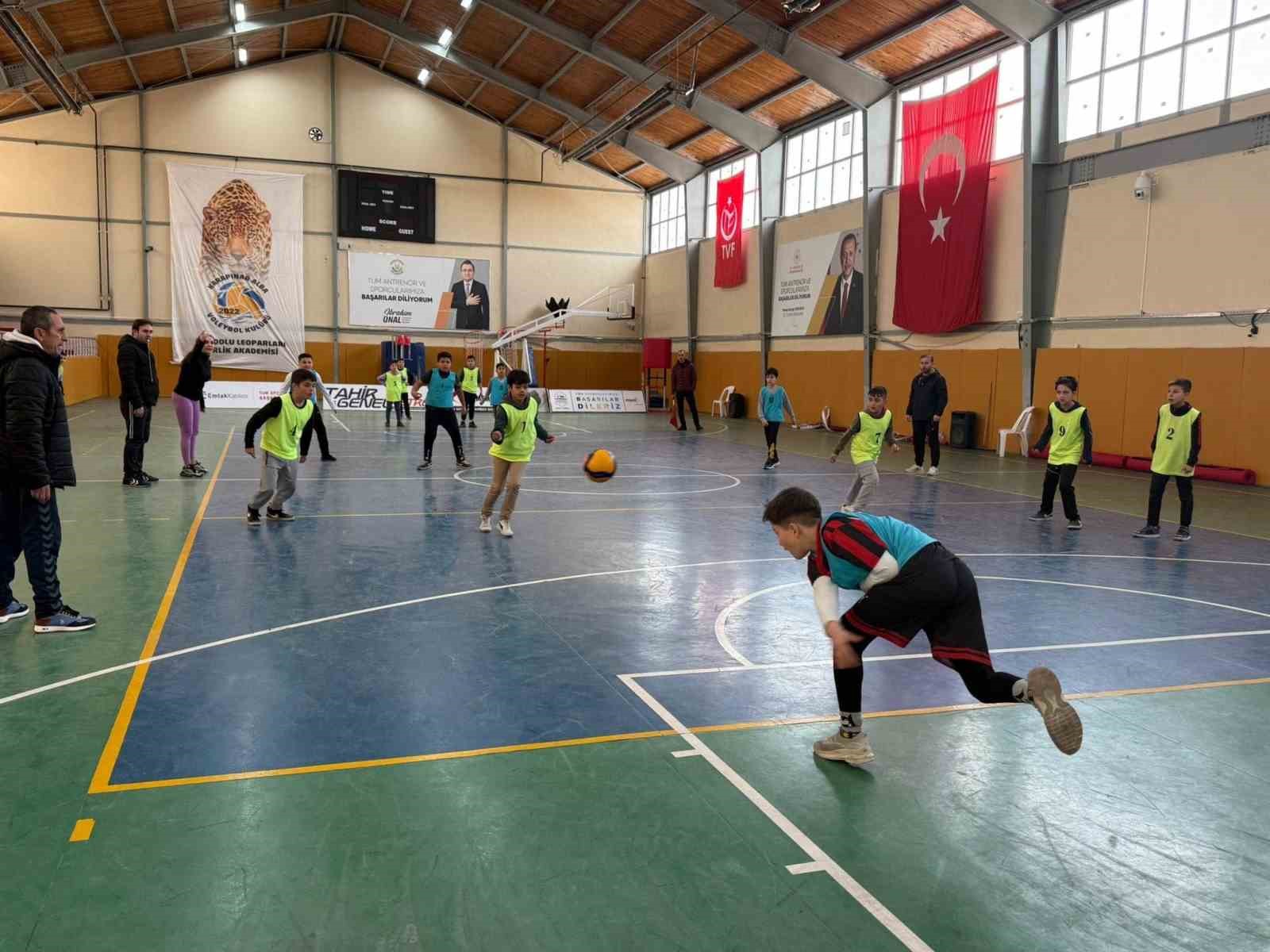 Karapınar’da Geleneksel Çocuk Oyunları Turnuvaları başladı
