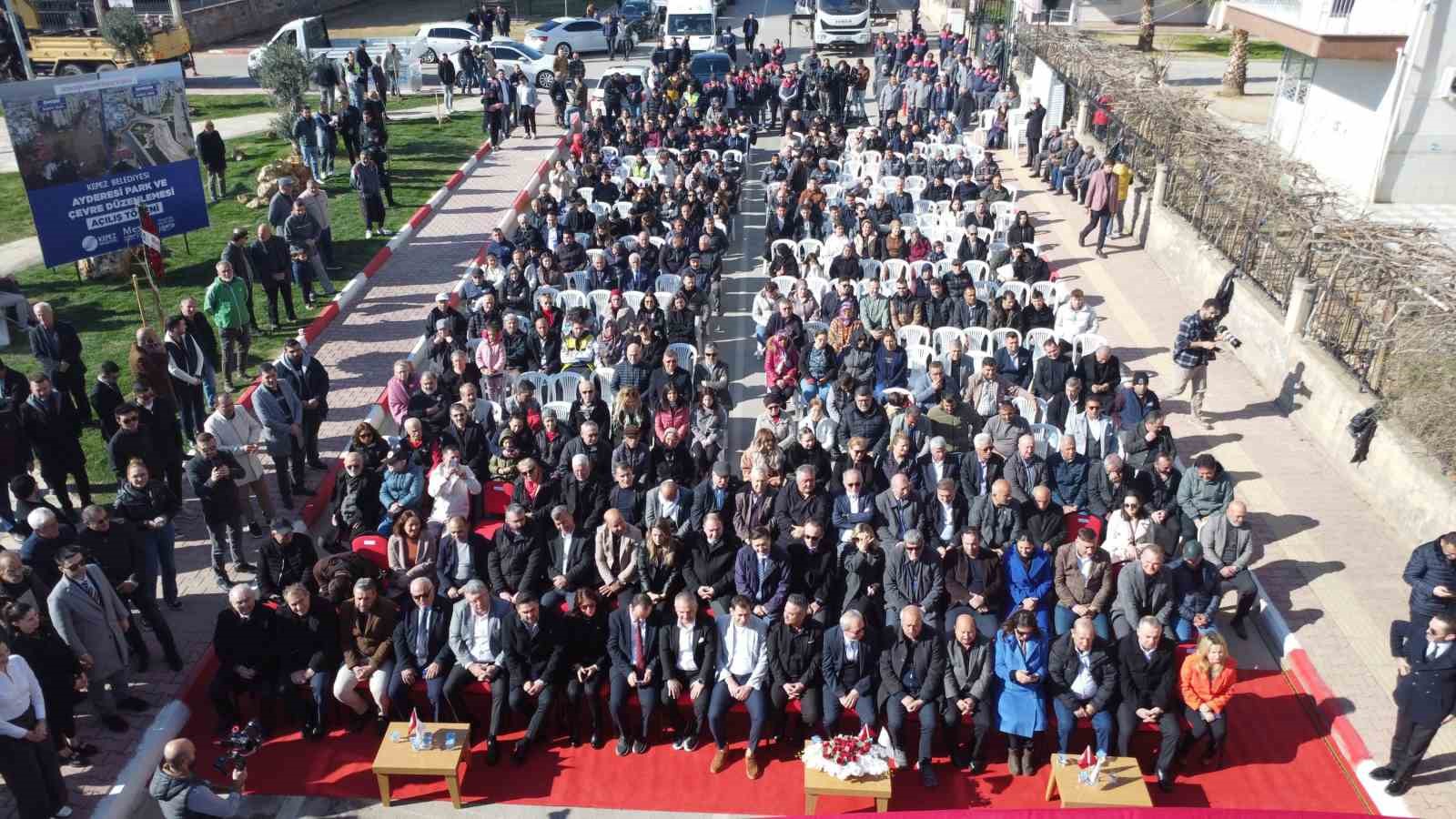 Kepez’den Ay Deresi’ne örnek belediyecilik hizmeti
