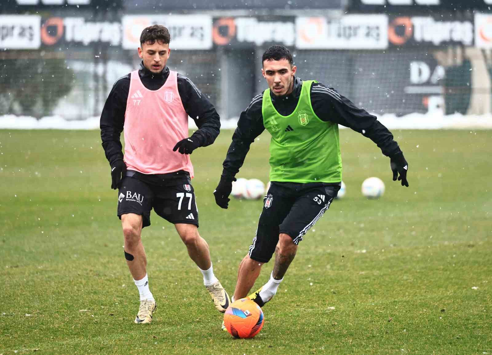 Beşiktaş, Trabzonspor maçı hazırlıklarını sürdürdü