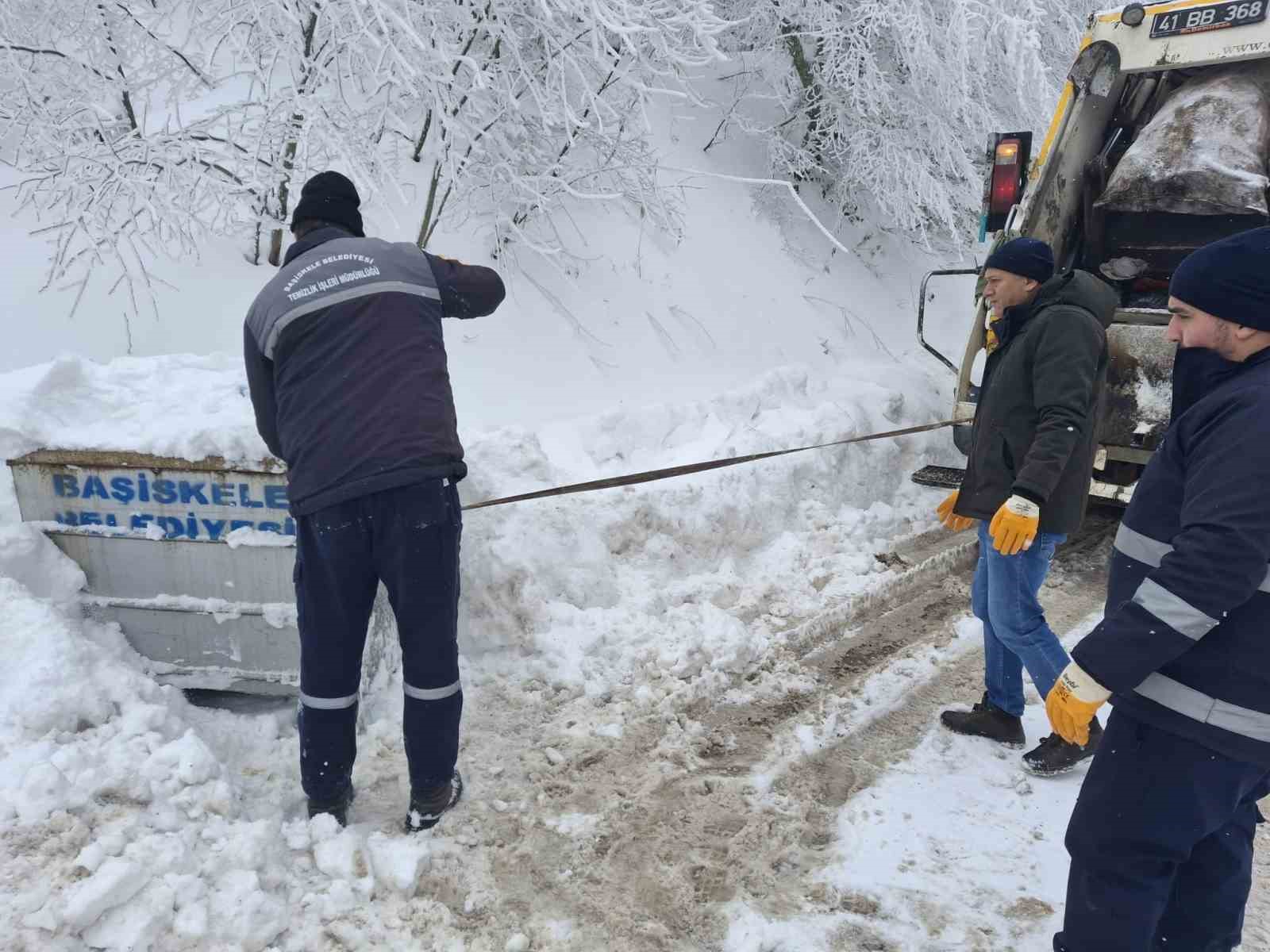 Kar ve soğuk hava çalışmaları durdurmadı
