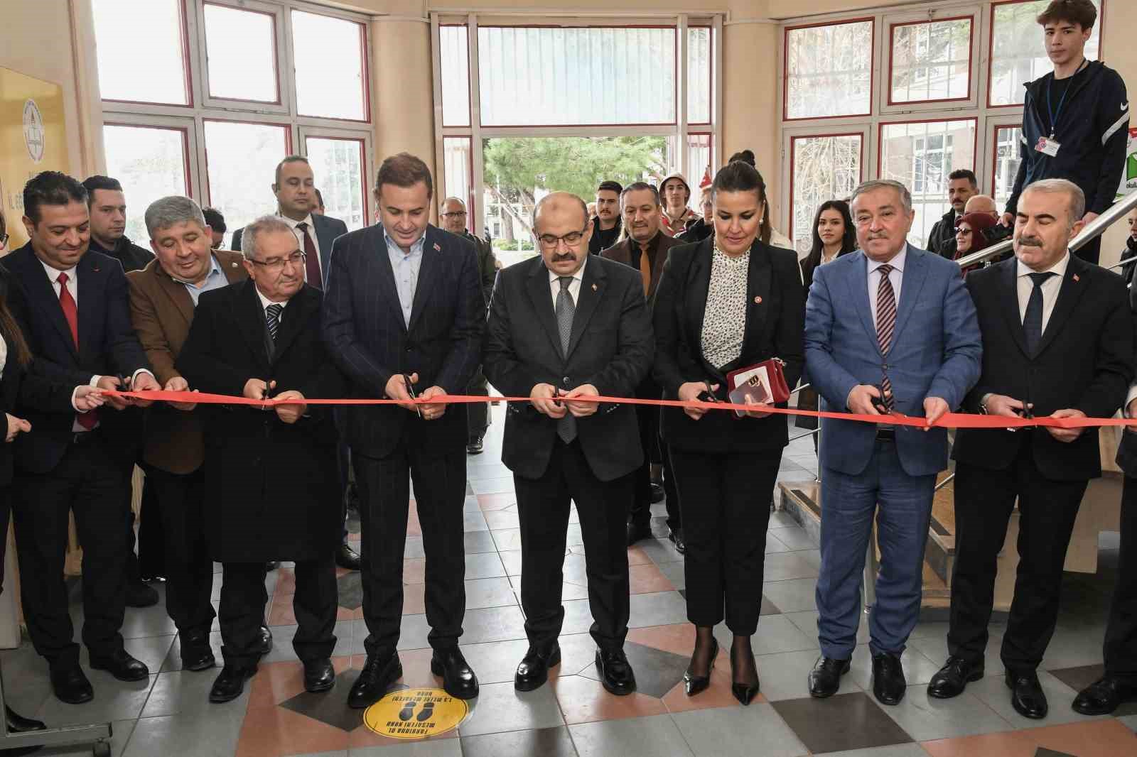 Tüm öğrencileri Çanakkale’de şehit olan Balıkesir Lisesi 140 yaşında