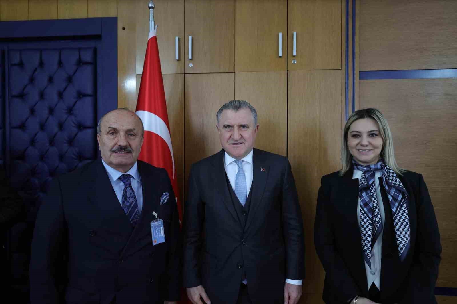 Başkan Arslan, Bakan Bak’a KYK yurdu talebinde bulundu
