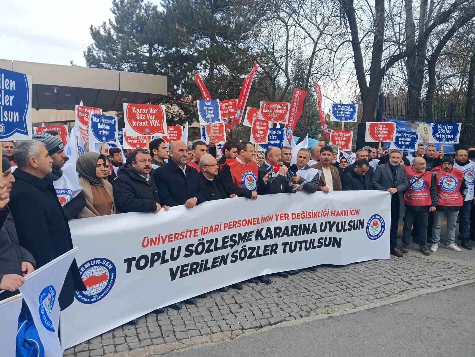 Eğitim-Bir-Sen’den "üniversite idari personeline yer değiştirme hakkı" talebi
