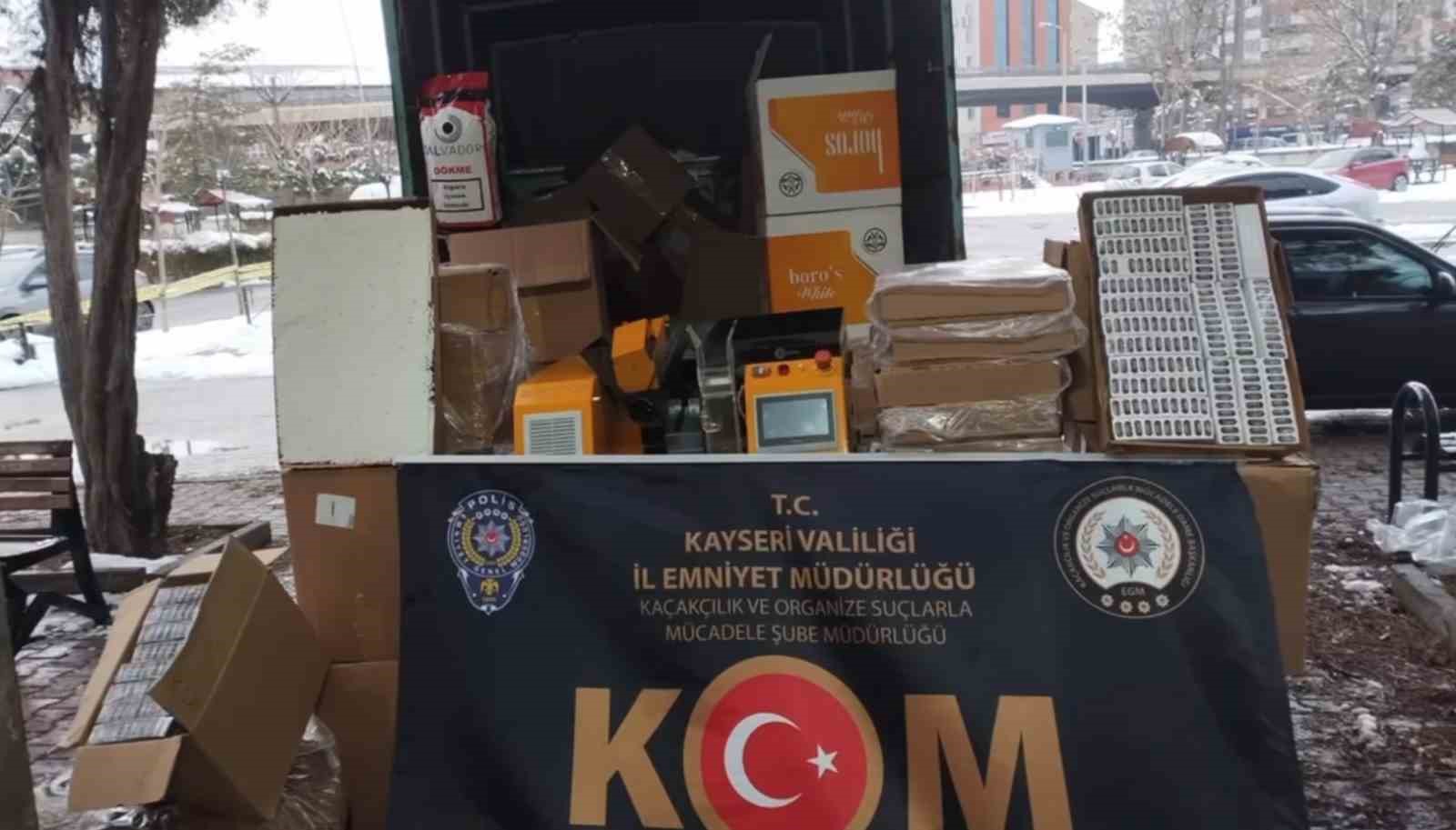 Kayseri’de 103 bin 950 dal doldurulmuş makaron ele geçirildi
