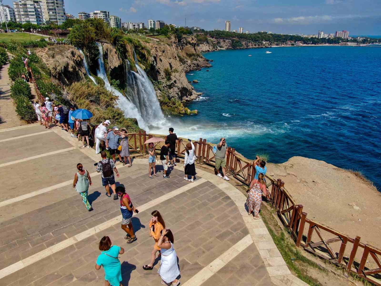 Antalya, yabancılara konut satışında ikinci sırada
