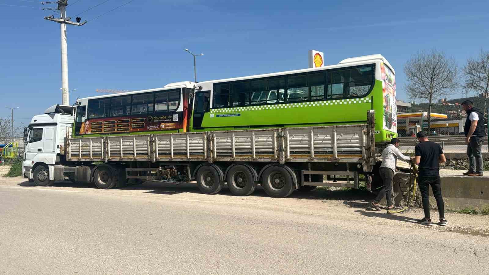 Kocaeli’nin halk otobüsü Şam’da: "Kocaeli’den Şam’a sefer başlattık"
