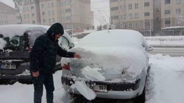 Bitlis’te okullar tatil edildi
