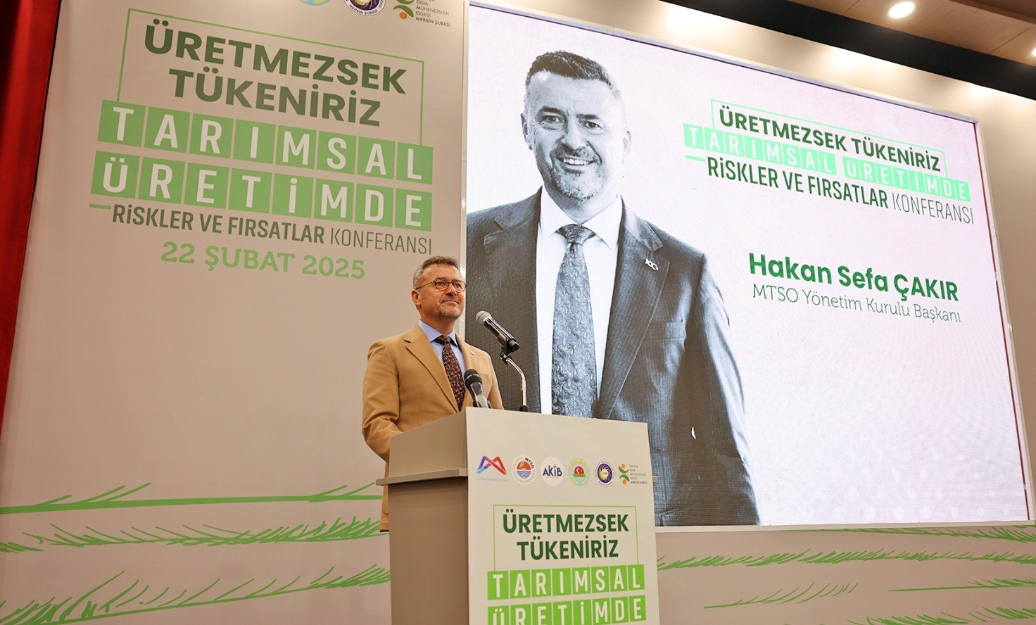 Mersin’de ’Üretmezsek Tükeniriz Tarım Konferansı’ düzenlendi
