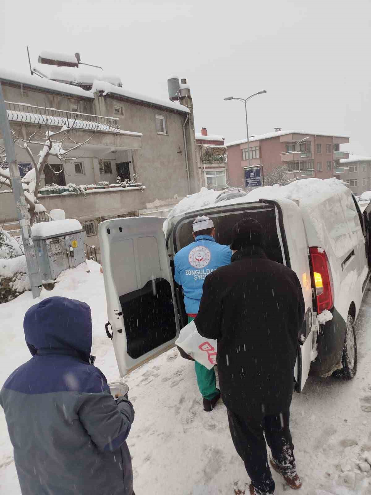 Zonguldak’ta ihtiyaç sahiplerine destek sürüyor
