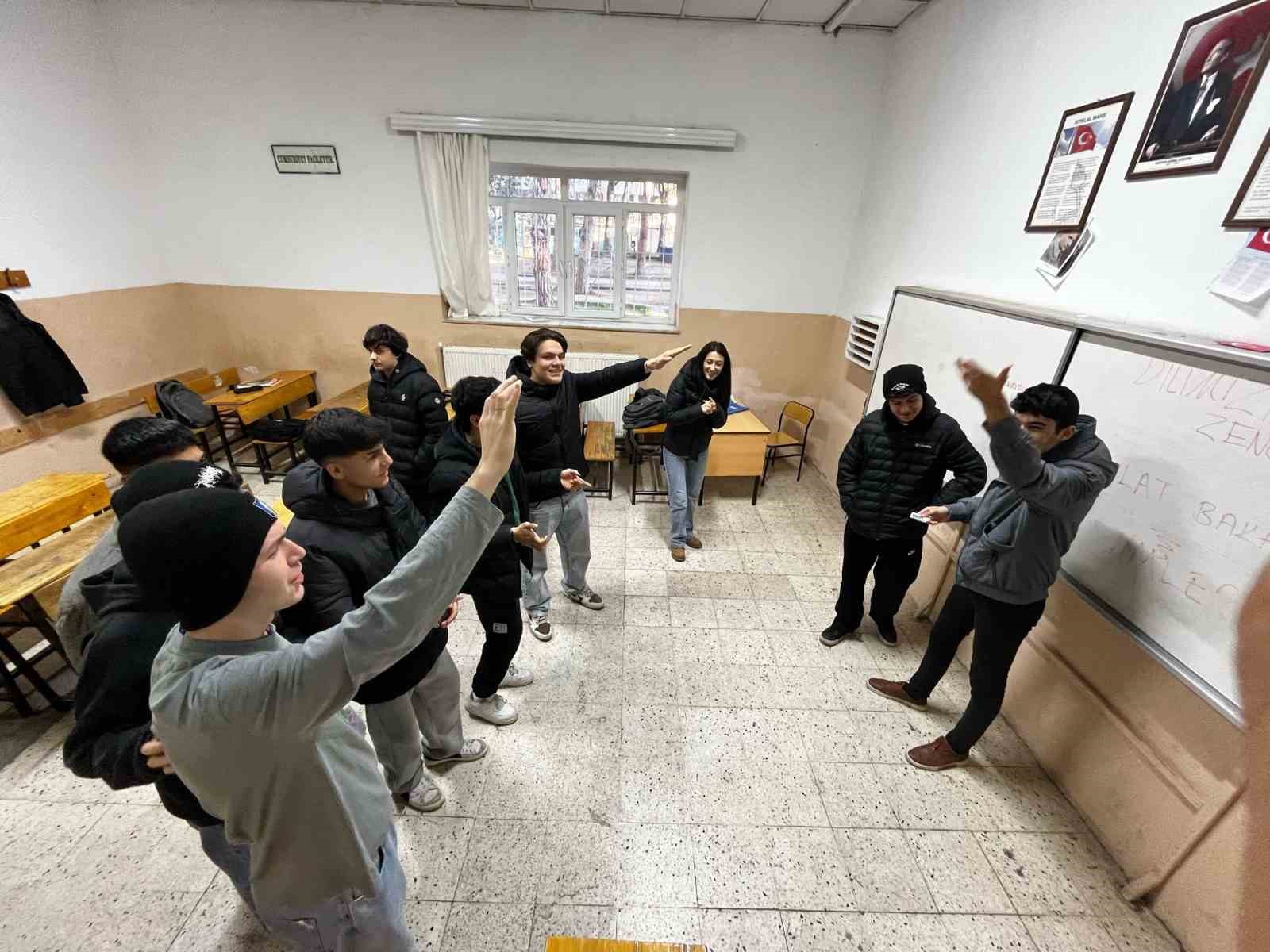 Aydın Mesleki ve Teknik Anadolu Lisesi’nde ’Dilimizin Zenginlikleri’ etkinliği
