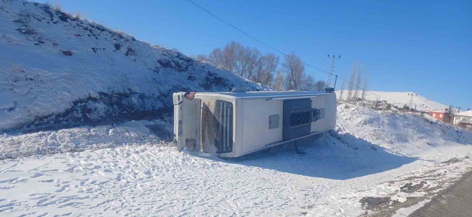 Yozgat’taki otobüs kazasında yaşanan panik kamerada
