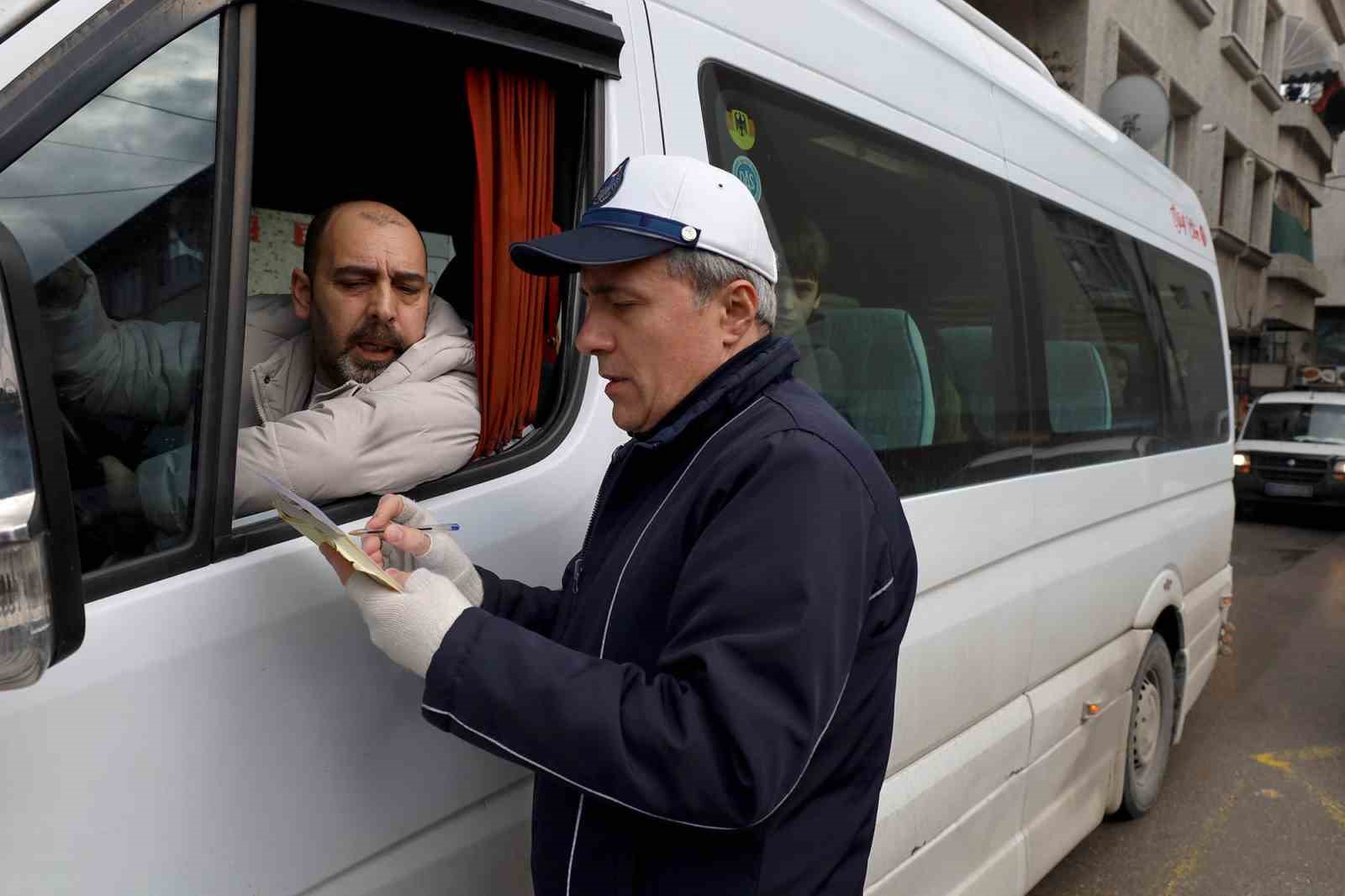 Zabıta ekipleri öğrencilerin güvenliği için sahada: Tek tek denetim yaptılar
