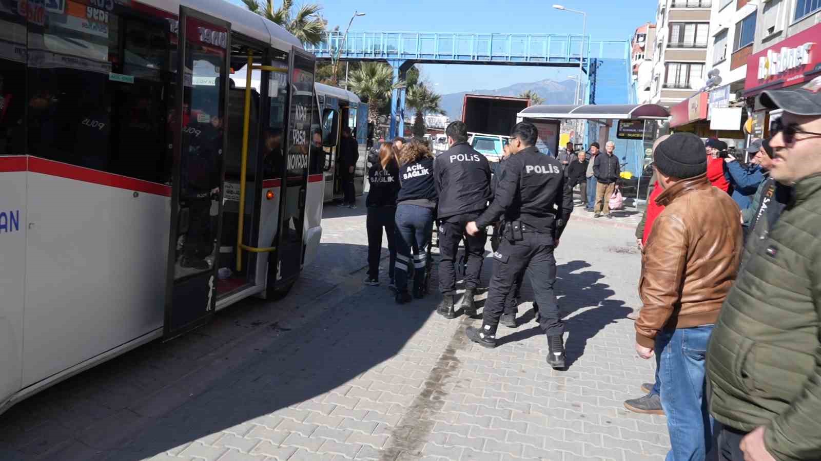 Balıkesir’de dolmuşta fenalaşan yaşlı adam hayatını kaybetti
