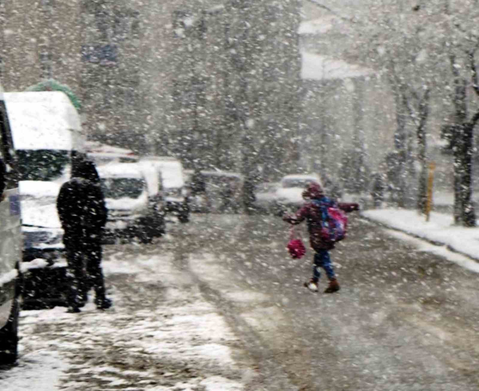 Samsun’da eğitime kar engeli devam ediyor: 1 gün daha tatil
